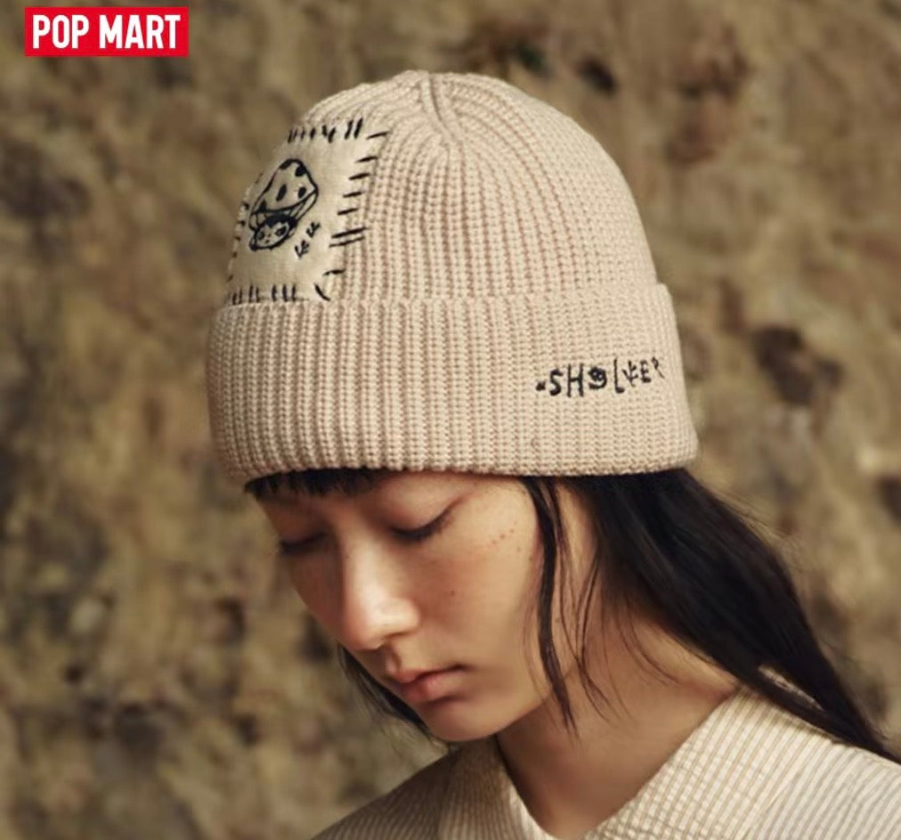 Hirono Living Wild-Shelter Earthenware
Embroidered Beanie Light Grey