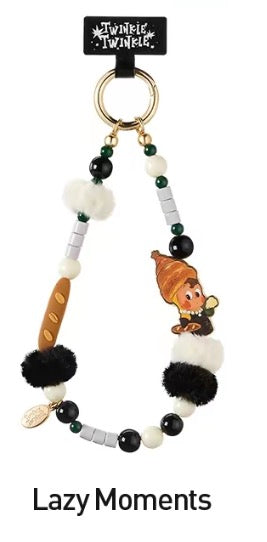 twinkle savor de moment phone charm
