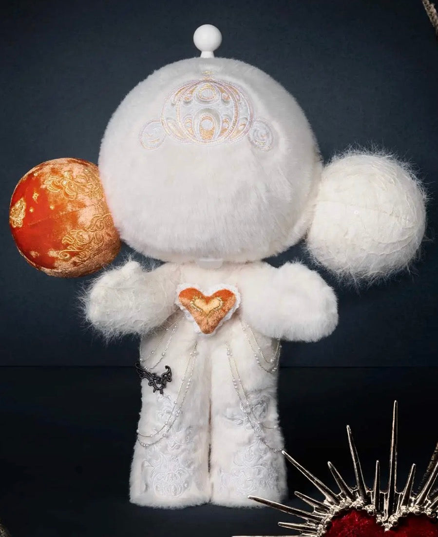 PRE ORDER MEGA α SKULLPANDA 400% White Moon