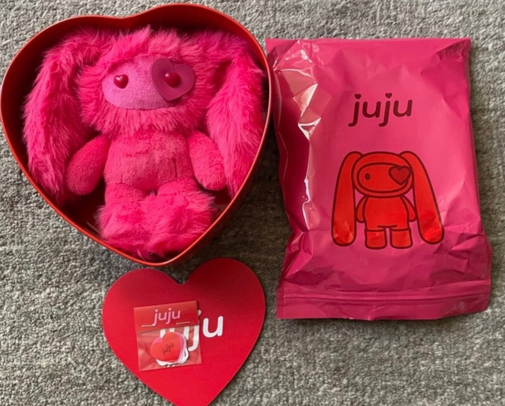 Back order CJ Hendry JUJU Valentine Limited Edition Keychain