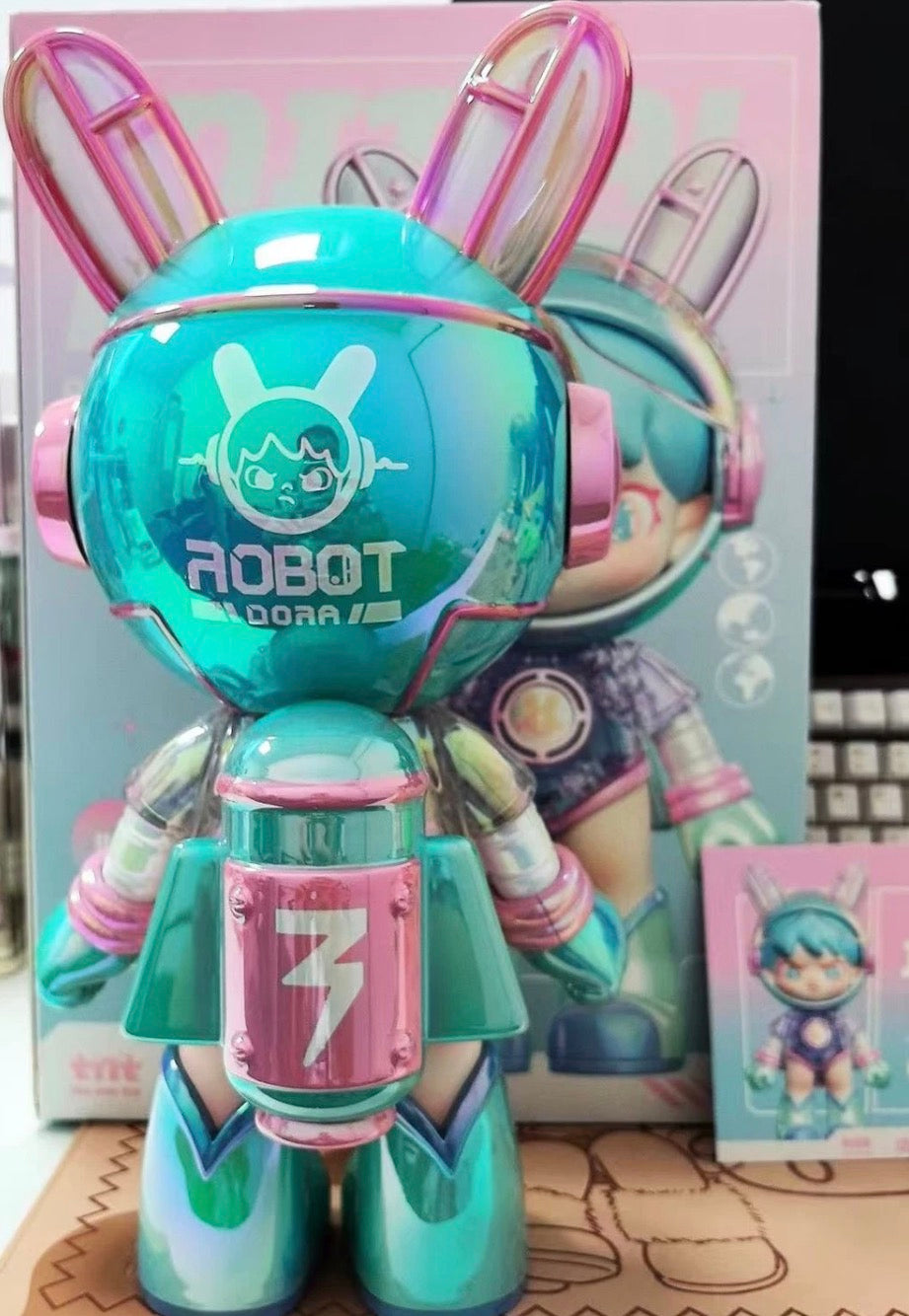 Authentic Robot Dora Initial Heart 400%  Collectable