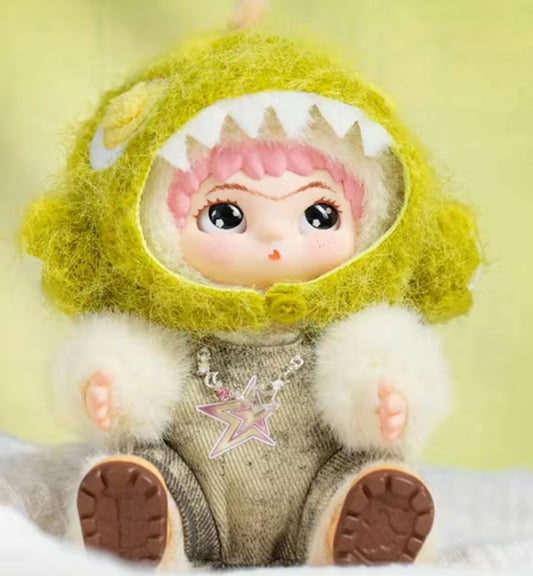 Wakuku poop dragon vinyl plush