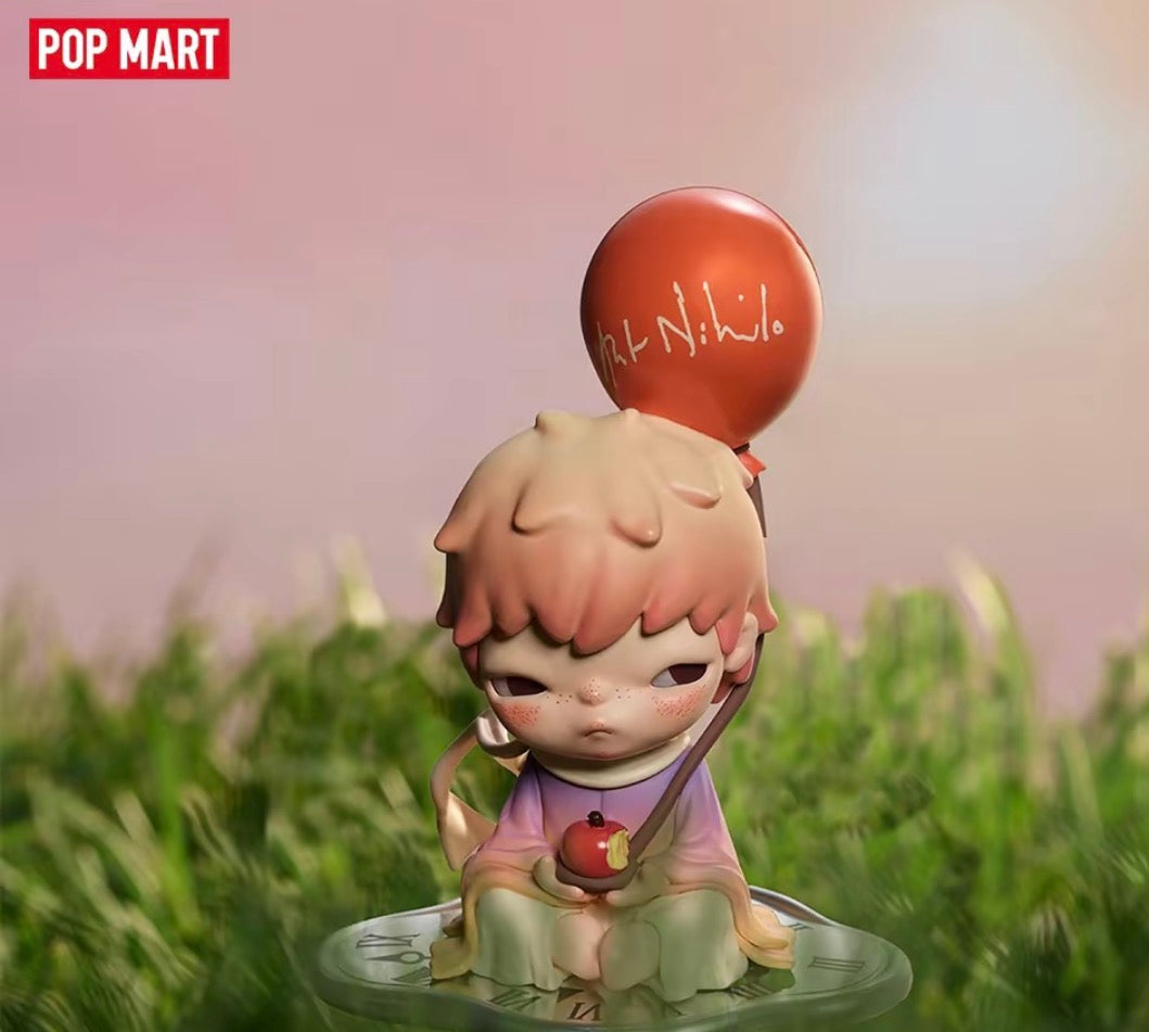 Hirono x Stephanie Sun AUT NIHILO  figure