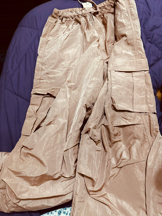 Monsters light cargo pants L fits M/L