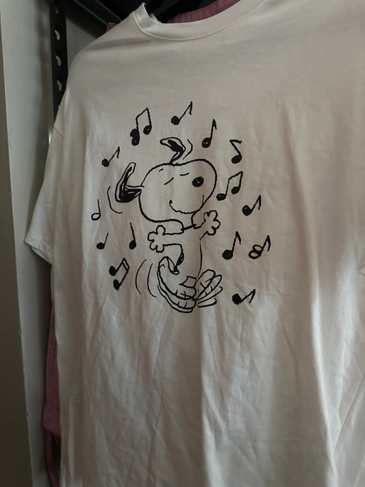 Snoopy double printed t shirt size L