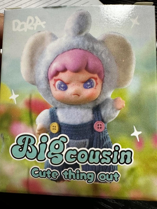 Dora Big Cousin cute thing out (tiny figure)